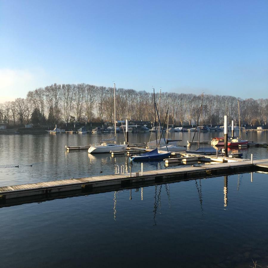 Schmuckkaestle Am Hafen *
