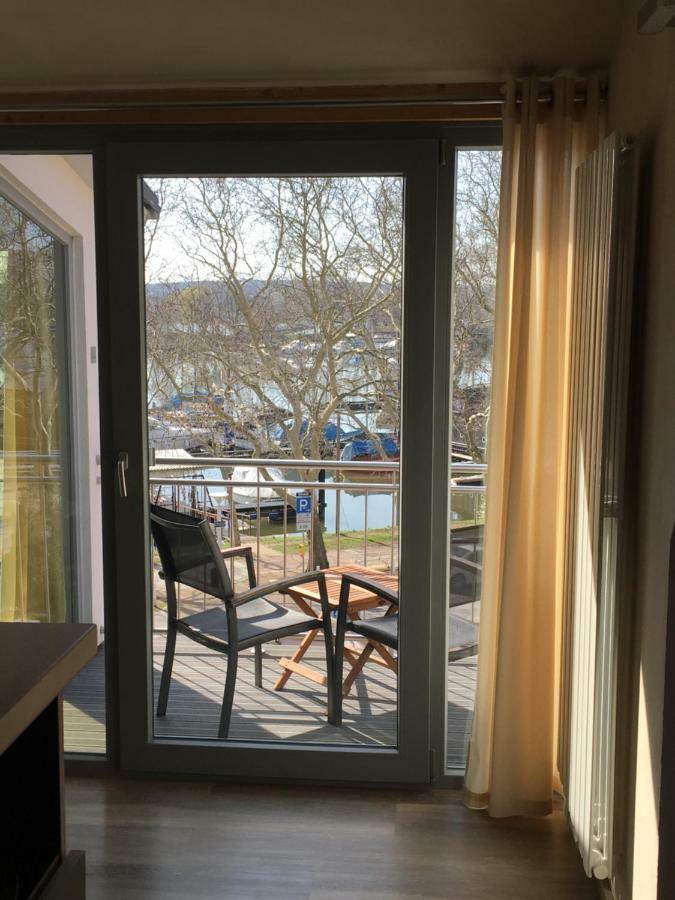 Schmuckkästle Am Hafen * Wiesbaden