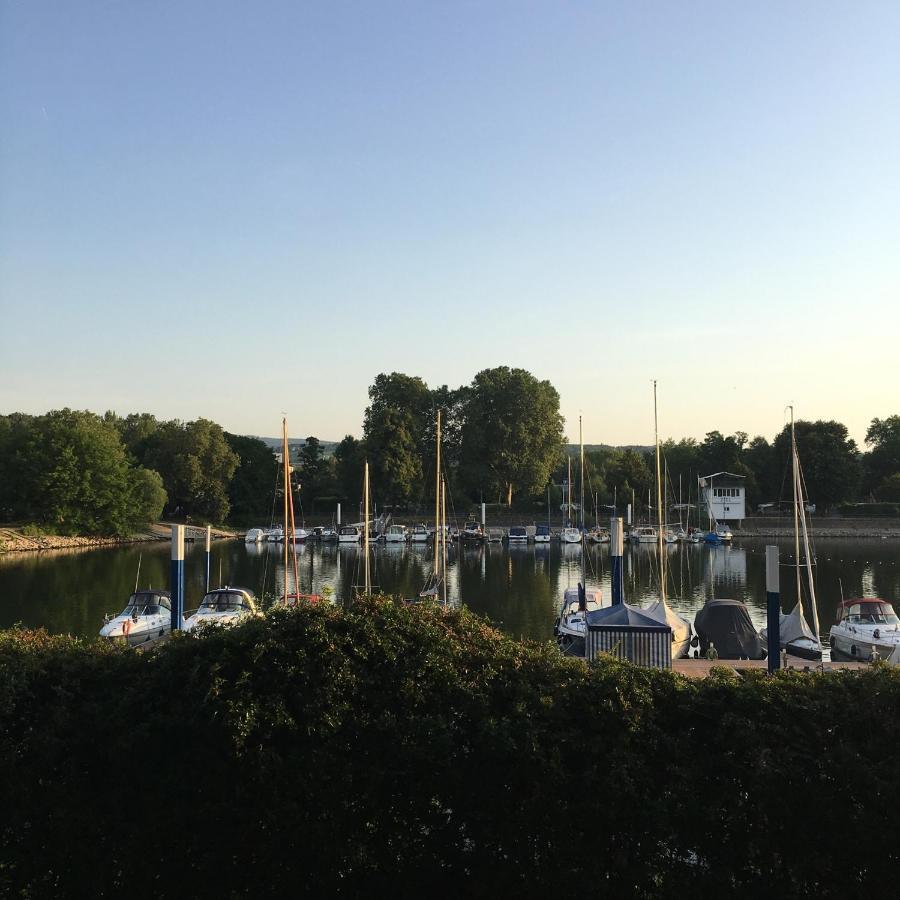 Apartment Schmuckkästle Am Hafen Wiesbaden